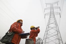 積極應對霧霾天氣 確保春節(jié)電網可靠供電