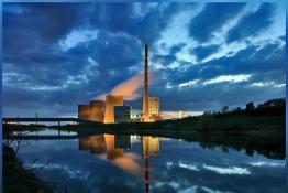震撼的電廠?。?dòng)力特區(qū)?。?/></a></div>
                            <h3><a class=