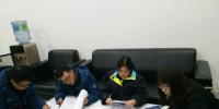 宣威公司:供電服務(wù)班挑燈夜戰(zhàn)學業(yè)擴