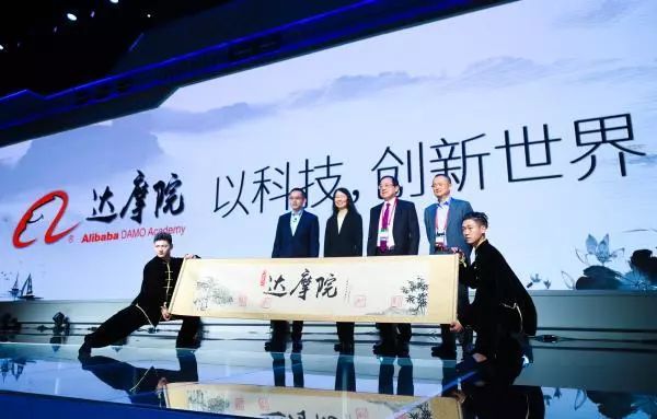 2017中國(guó)云計(jì)算行業(yè)年度盤(pán)點(diǎn)：黑馬崛起，強(qiáng)者恒強(qiáng)