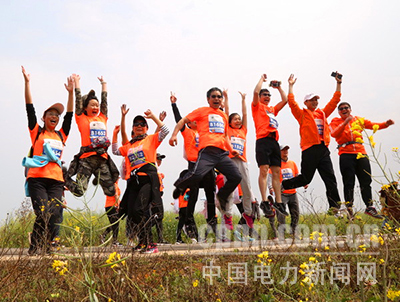 魯布革電廠:花海奔跑激情四射