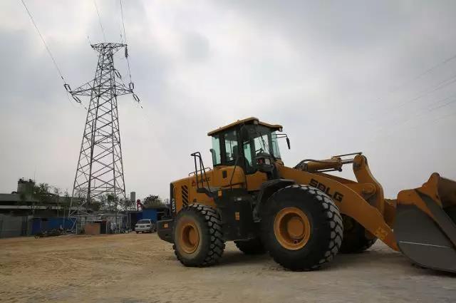 線路上裝了高清“電子眼”，專拍違章施工的你~