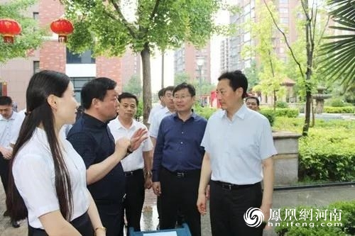 商丘市市長張建慧到睢陽區(qū)新城辦事處調(diào)研智慧城市建設工作