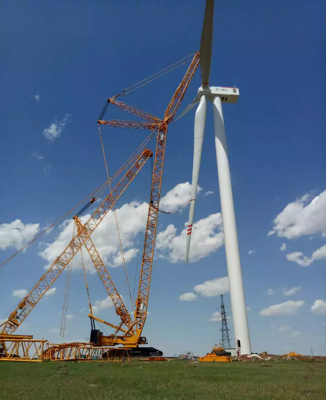 陸上風(fēng)電重器：三一重能第一臺(tái)3.4MW風(fēng)電機(jī)組順利完成吊裝！