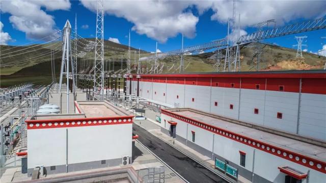 極限挑戰(zhàn)！這條“電力天路”正式投入運營